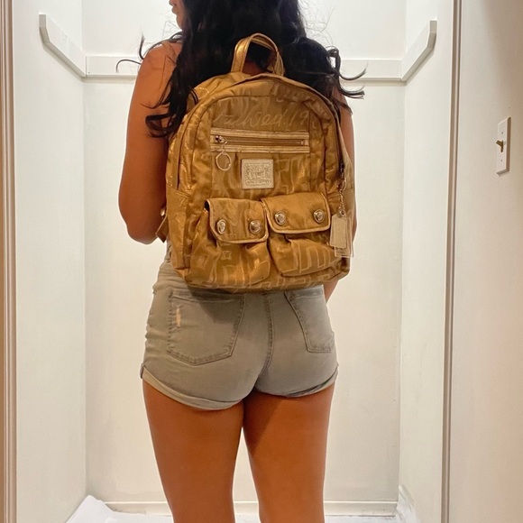 β¨ Limited Edition Coach Poppy Storypatch Glam Backpack β Gold/Bronze β¨ - Picture 2 of 15